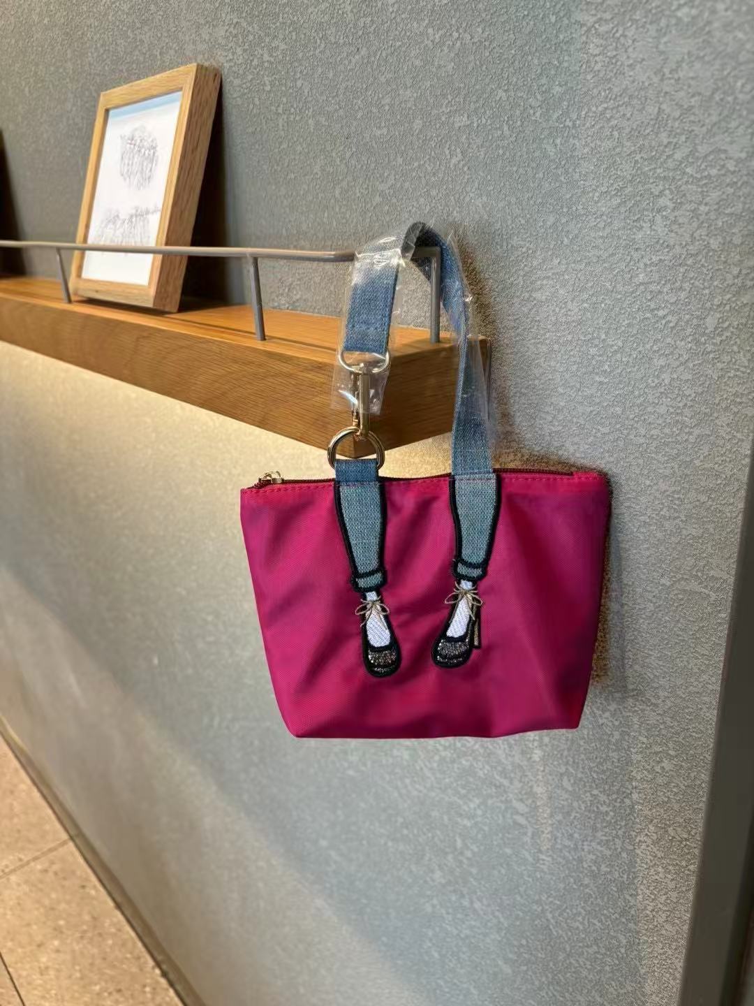 حقيبة هاتف نسائية عصرية مطرزة، - مراجعة Women Bags Max وسعره