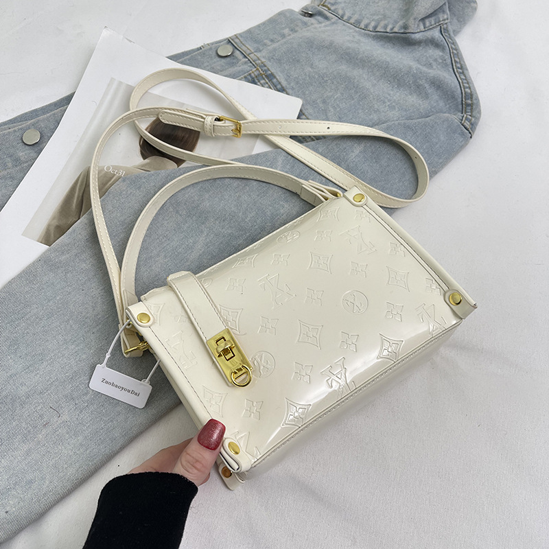 حقيبة جلدية فاخرة بتصميم كلاسي - مراجعة Women'S Bags New Collection وسعره