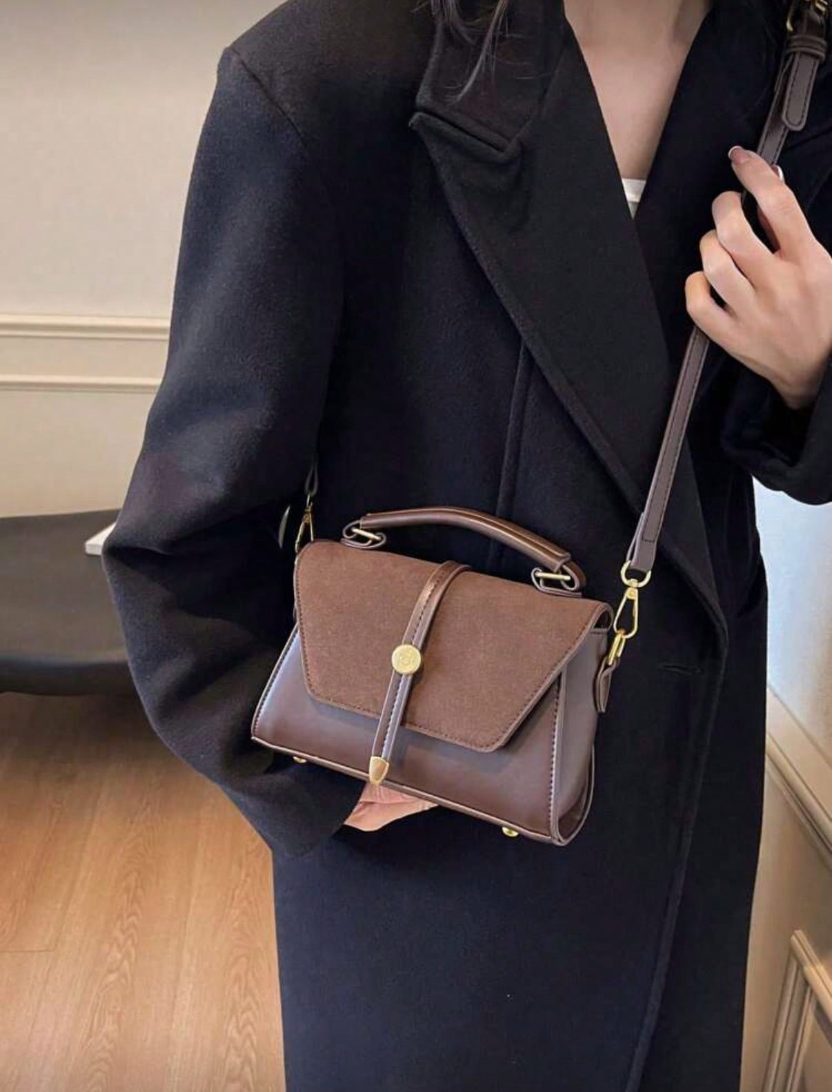 حقيبة كتف صغيرة مربعة من الجلد - مراجعة Women'S Best Bags For Work وسعره