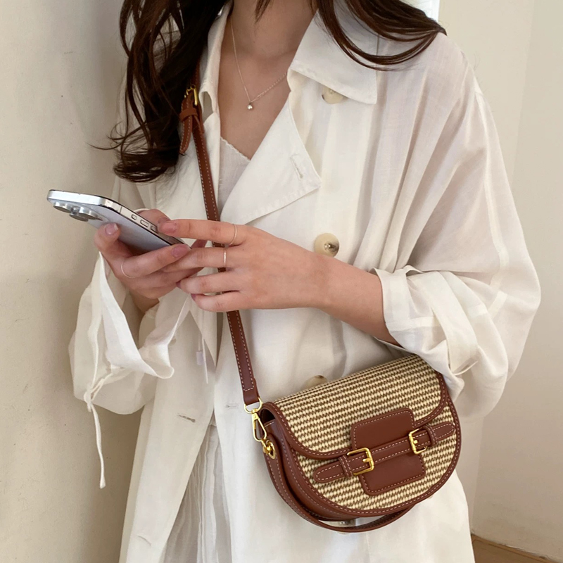 حقائب سرج صغيرة على الطراز الإ - مراجعة Women Bags Max وسعره