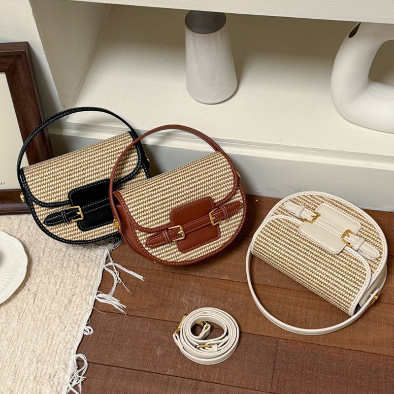 حقائب سرج صغيرة على الطراز الإ - مراجعة Women Bags Max وسعره